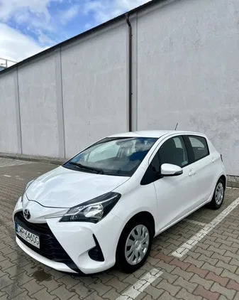 samochody osobowe Toyota Yaris cena 42900 przebieg: 73000, rok produkcji 2019 z Wałbrzych